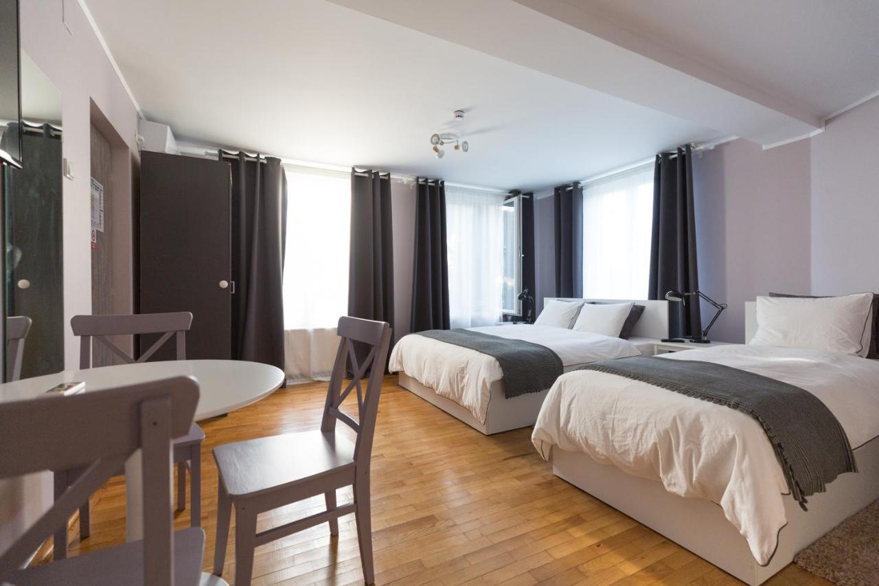 Casa Ris Hotel Târgu Jiu Buitenkant foto
