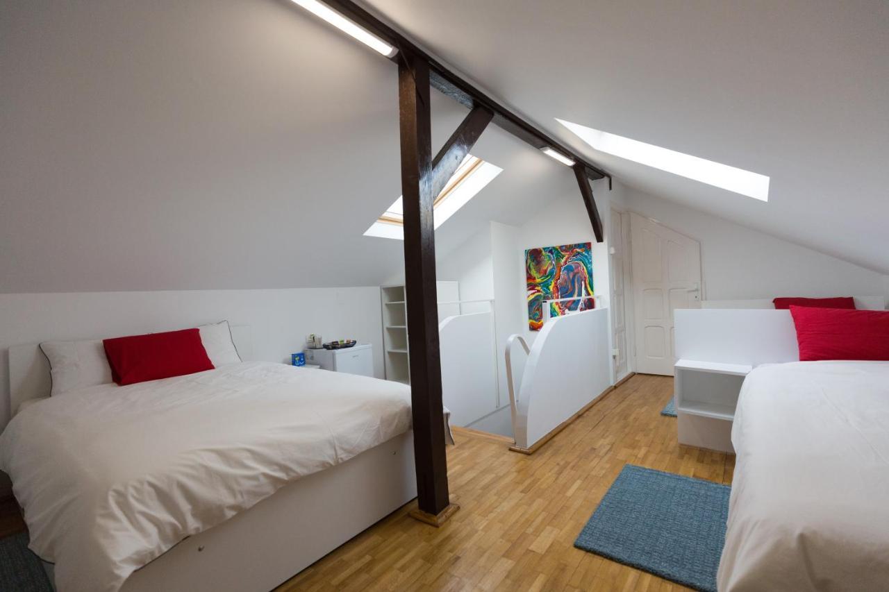Casa Ris Hotel Târgu Jiu Buitenkant foto